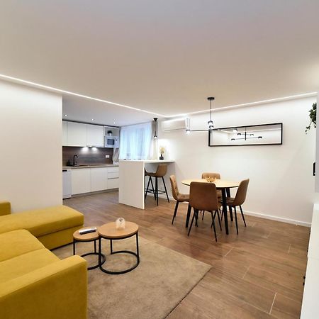 Optima Apartment Zagreb Exteriör bild